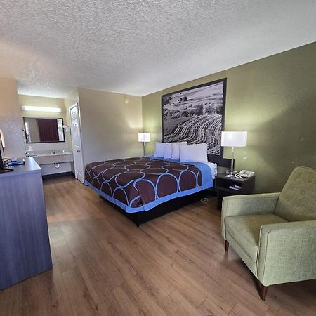 Super 8 By Wyndham Arkadelphia Caddo Valley Area Eksteriør bilde