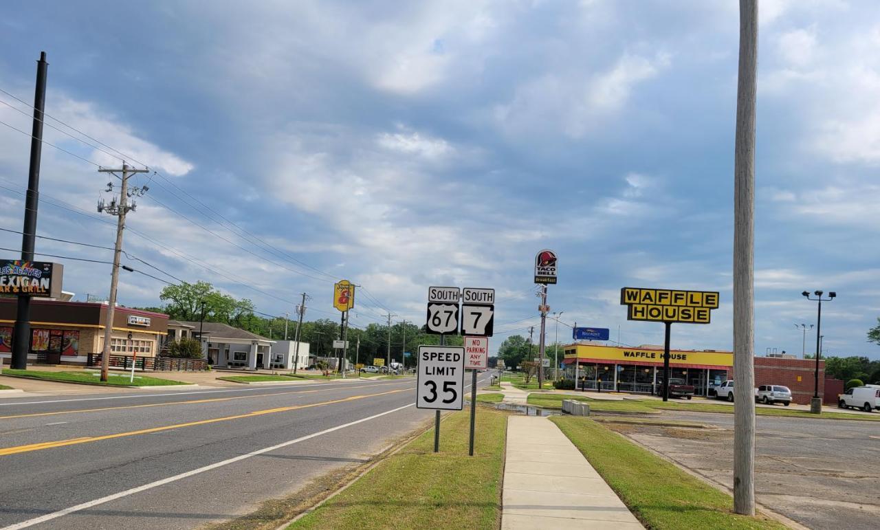 Super 8 By Wyndham Arkadelphia Caddo Valley Area Eksteriør bilde