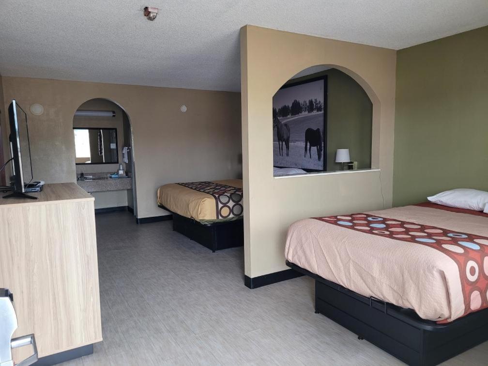 Super 8 By Wyndham Arkadelphia Caddo Valley Area Eksteriør bilde