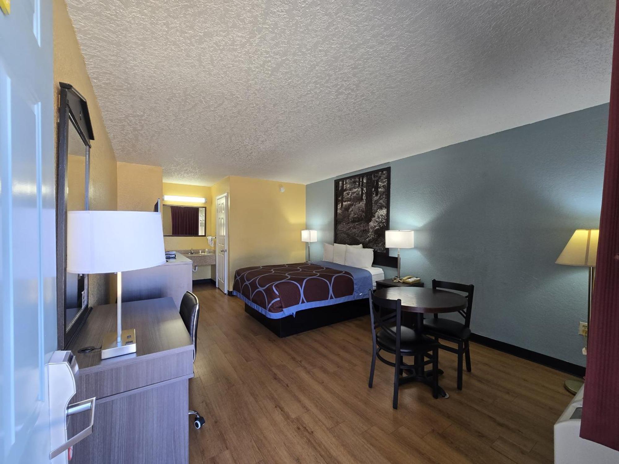 Super 8 By Wyndham Arkadelphia Caddo Valley Area Eksteriør bilde