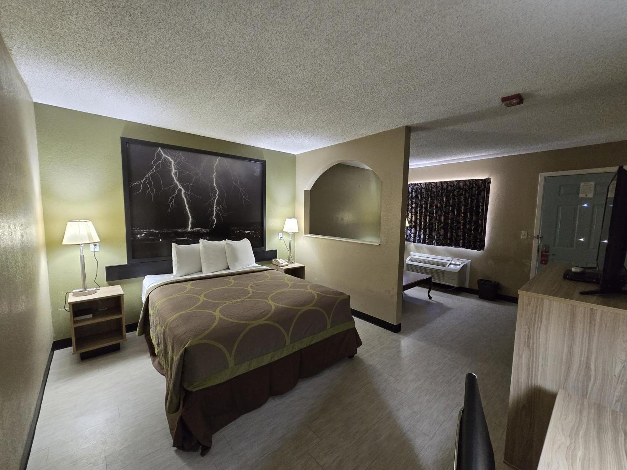 Super 8 By Wyndham Arkadelphia Caddo Valley Area Eksteriør bilde